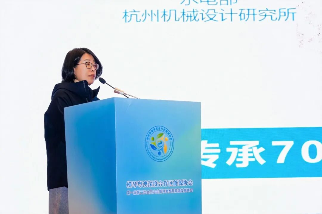 1768454989135580F355.jpg 10005.jpg